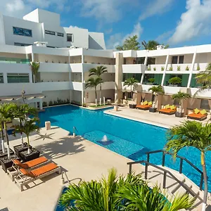 4* Hotell Flamingo